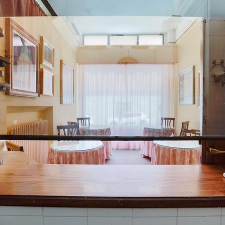 Hotel Meuble Moderno 라베노-몸벨로 외부 사진
